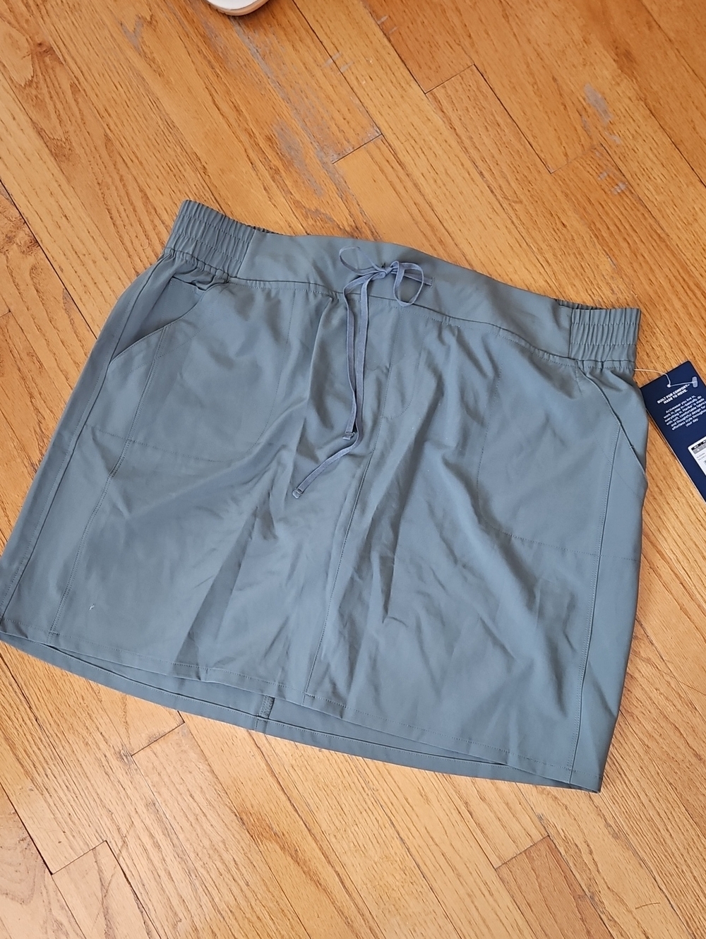 Women's Drawstring Performance Skort in Sage Green